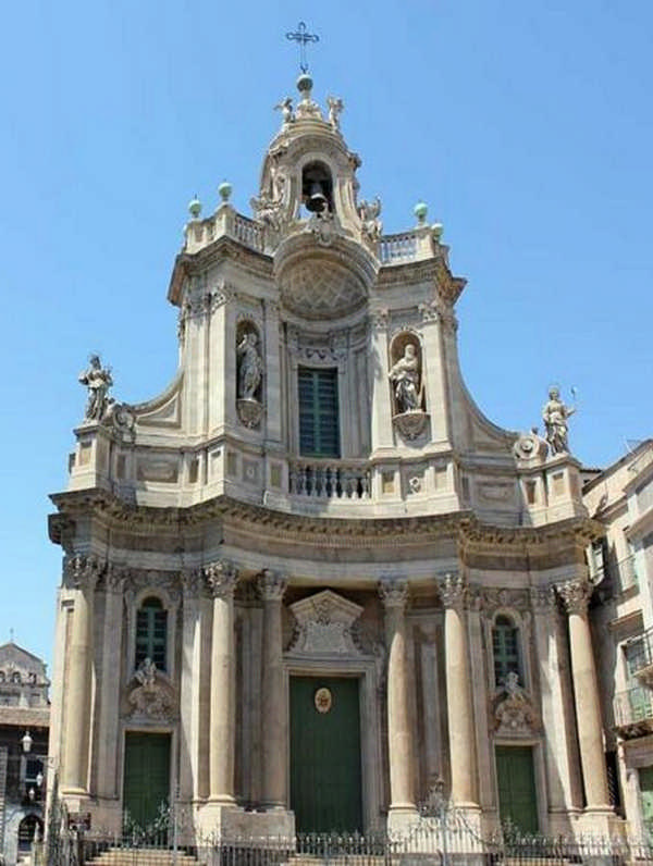 La Basilica Maria Santissima dell'Elemosina a Catania