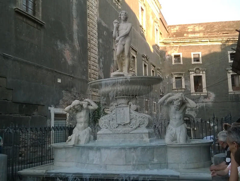 La Fontana dell'Amenano a Catania