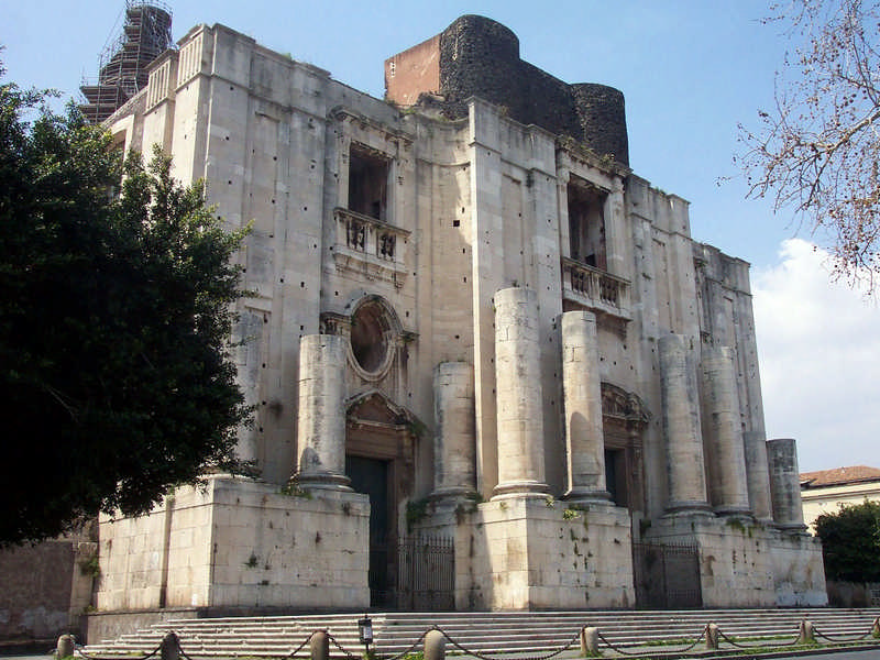 La Chiesa di San Nicolò l'Arena a Catania