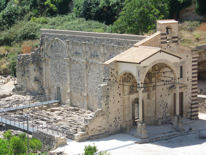 Chiesa di Santa Maria la Vetere La Chiesa di Santa Maria la Vetere a Militello