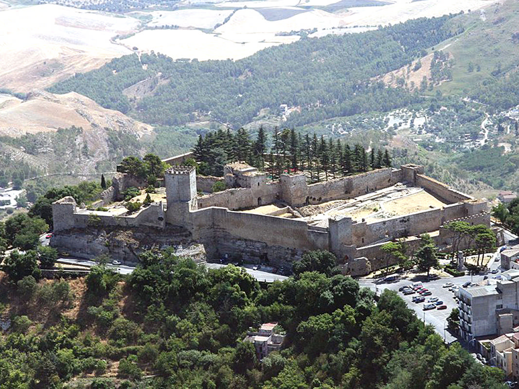 Il Castello di Lombardia ad Enna