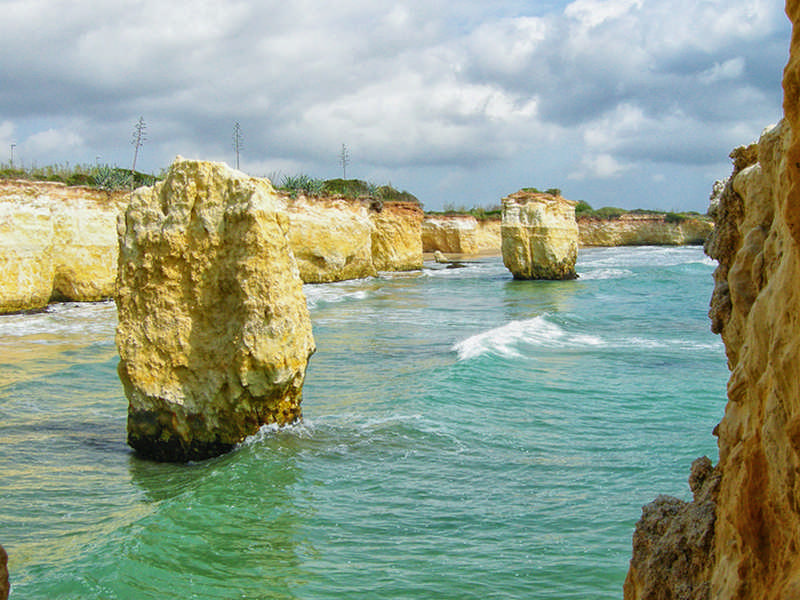 I faraglioni di Cirica Il mare di Cirica