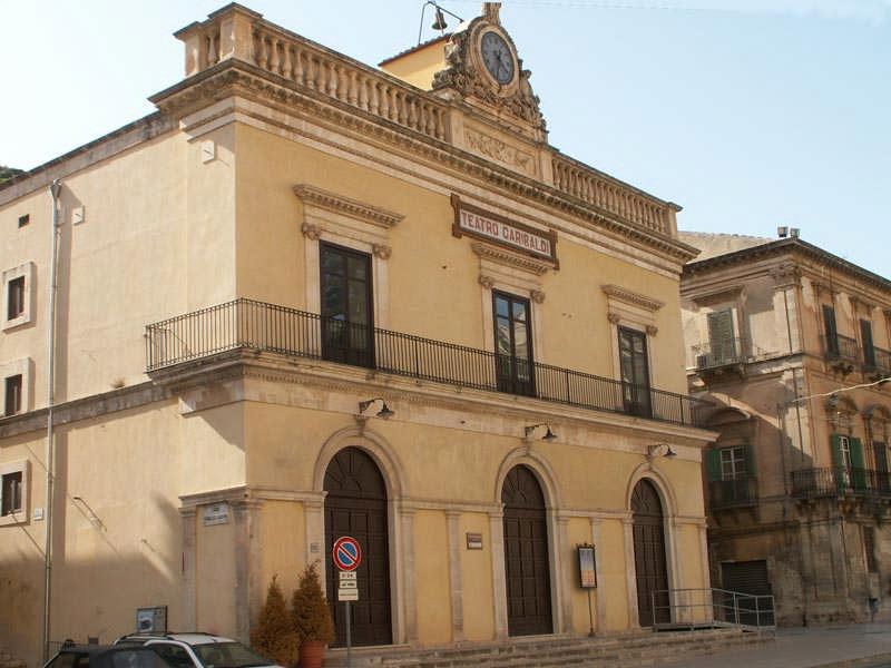Il Teatro Garibaldi a Modica
