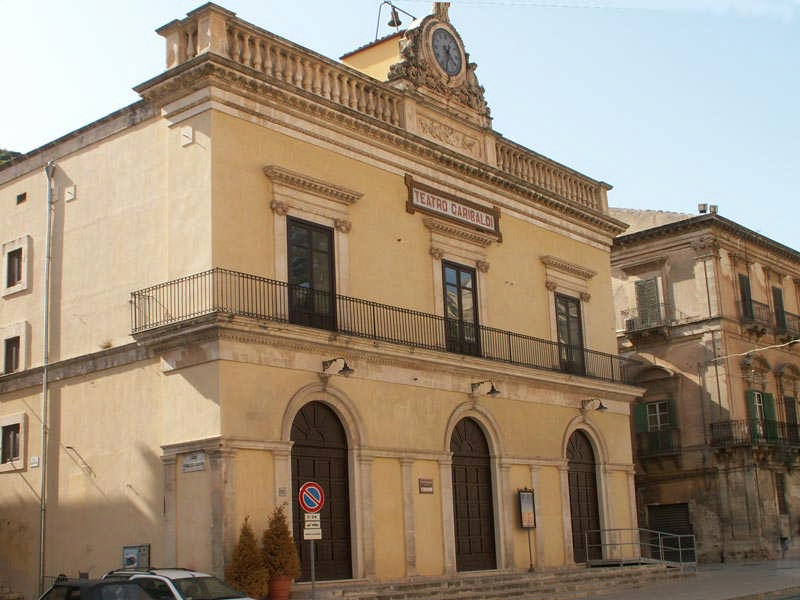 Teatro Garibaldi Il Teatro Garibaldi a Modica