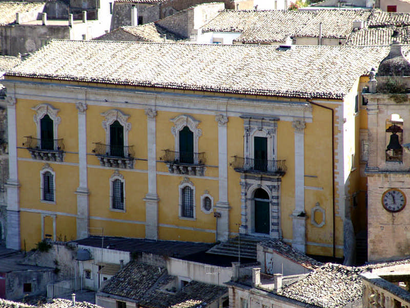 Palazzo Sortino-Trono Palazzo Sortino-Trono a Ragusa