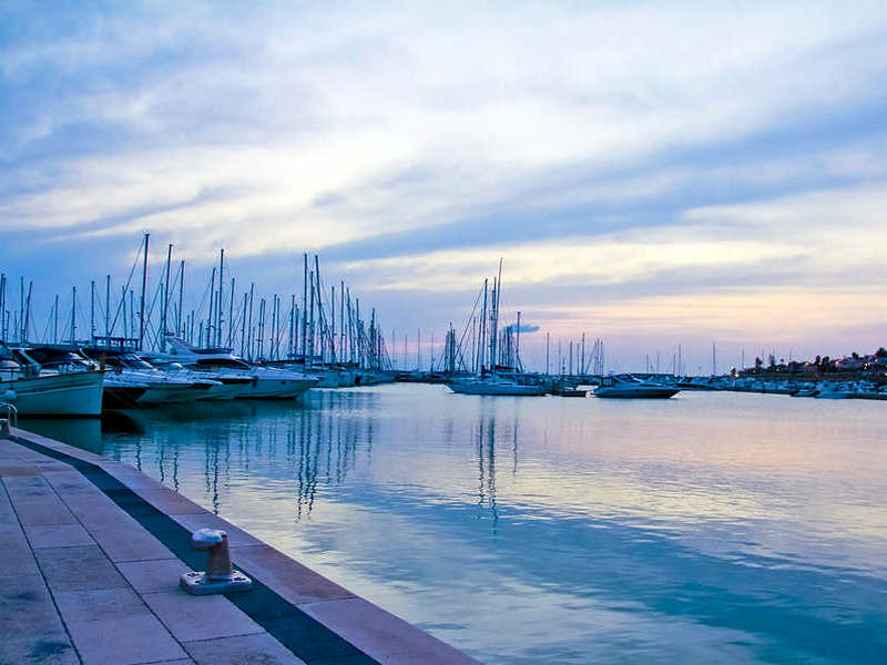 Porto turistico di Marina di Ragusa Il porto turistico di Marina di Ragusa