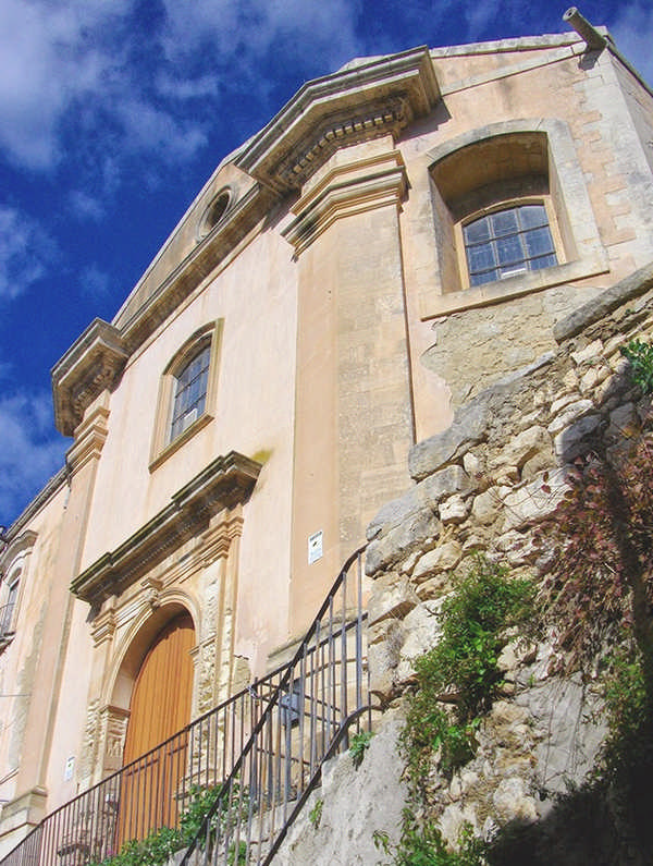 Chiesa di Santa Petronilla La Chiesa di Santa Petronilla a Ragusa