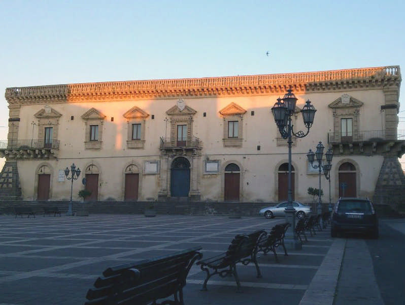 Il Palazzo Municipale di Francofonte