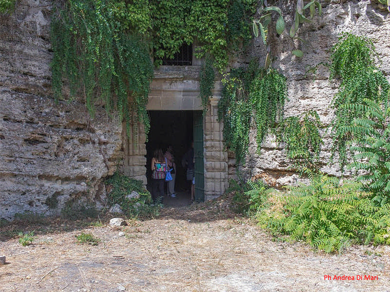 Chiesa rupestre del Crocifisso Esterno della Chiesa rupestre del Crocifisso a Lentini